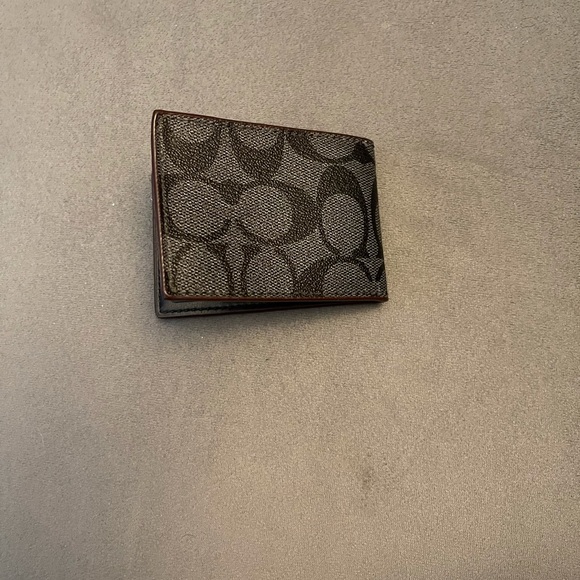 Coach bi fold wallet - Picture 3 of 6
